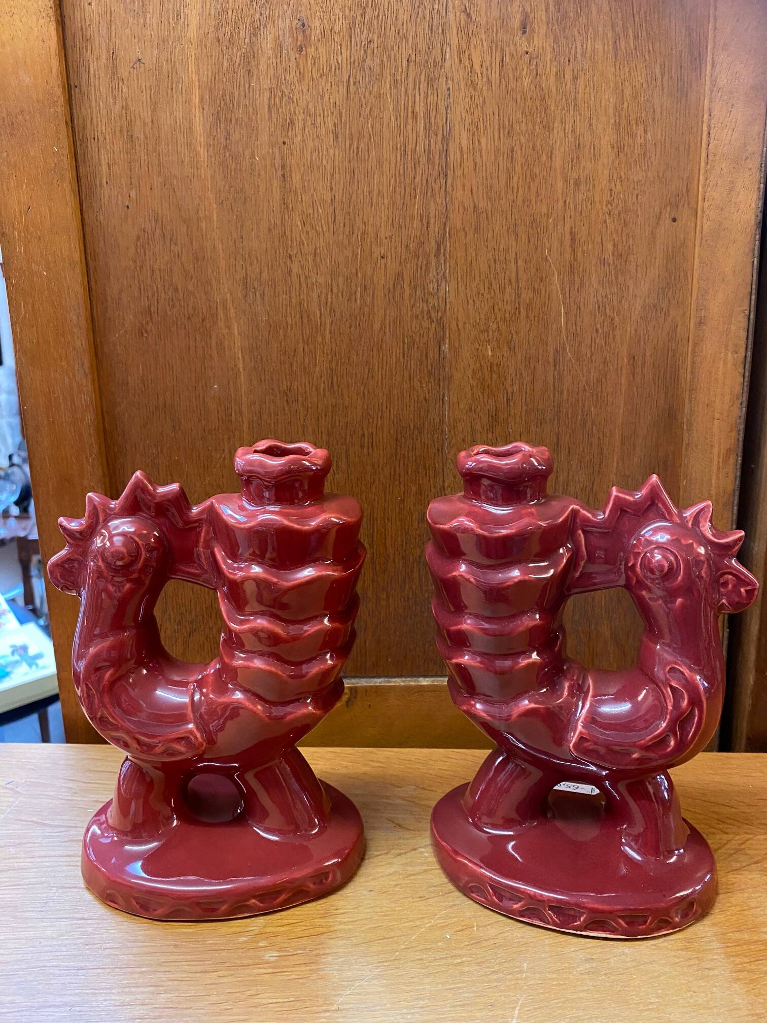 Partager paire de bougeoirs au coq pierre toulhoat faience de quimper annee