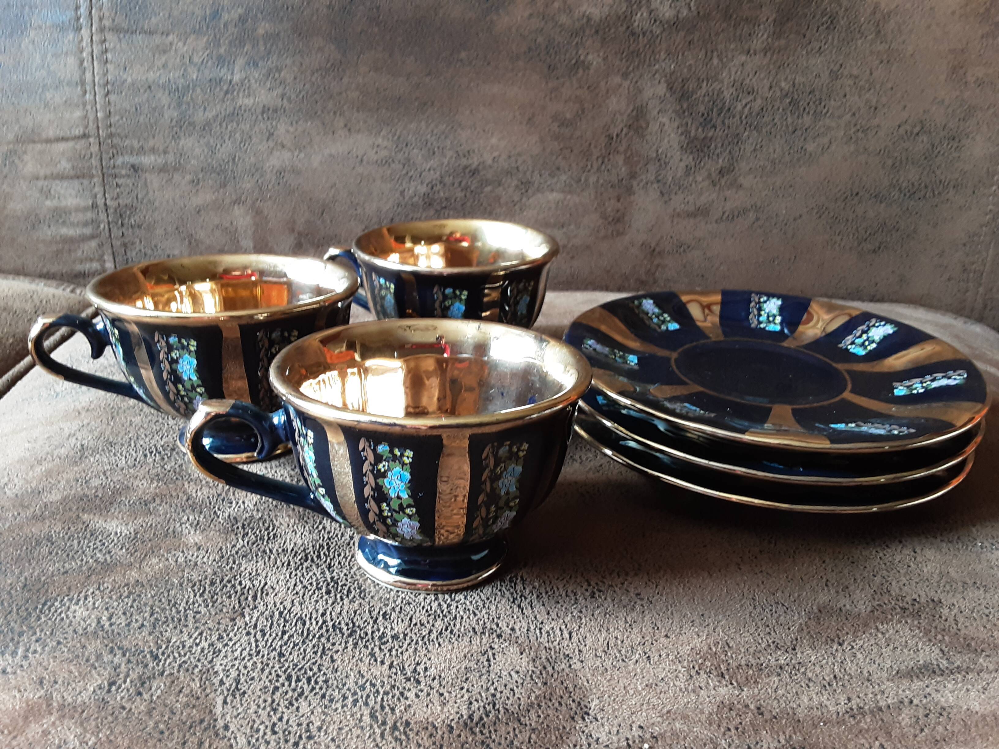 Set of 3 Benju Seramik cups and saucers