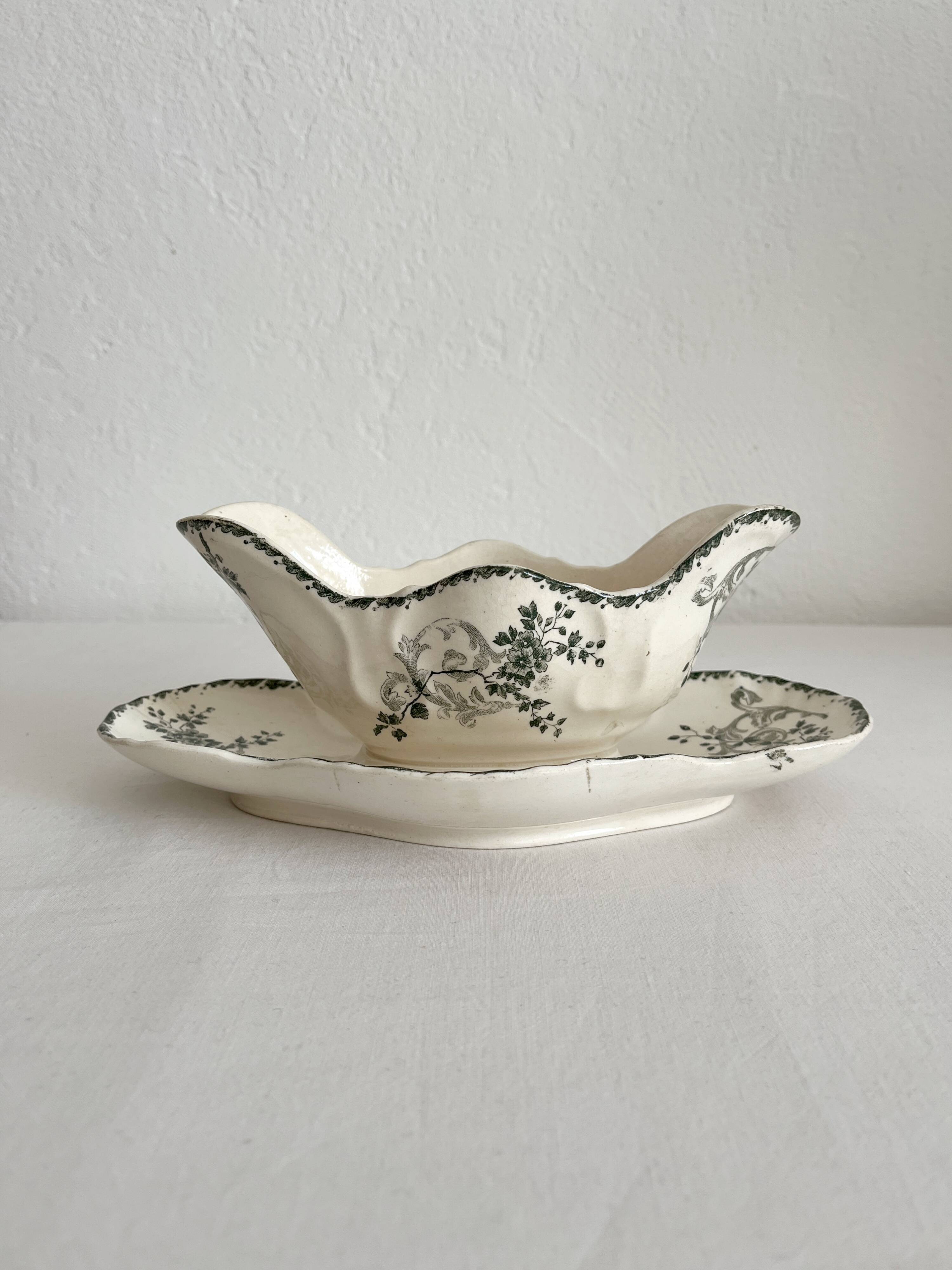 Old iron earthenware sauce boat "Réjane" Longwy