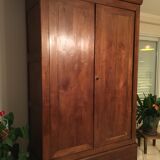 Louis Philippe wardrobe