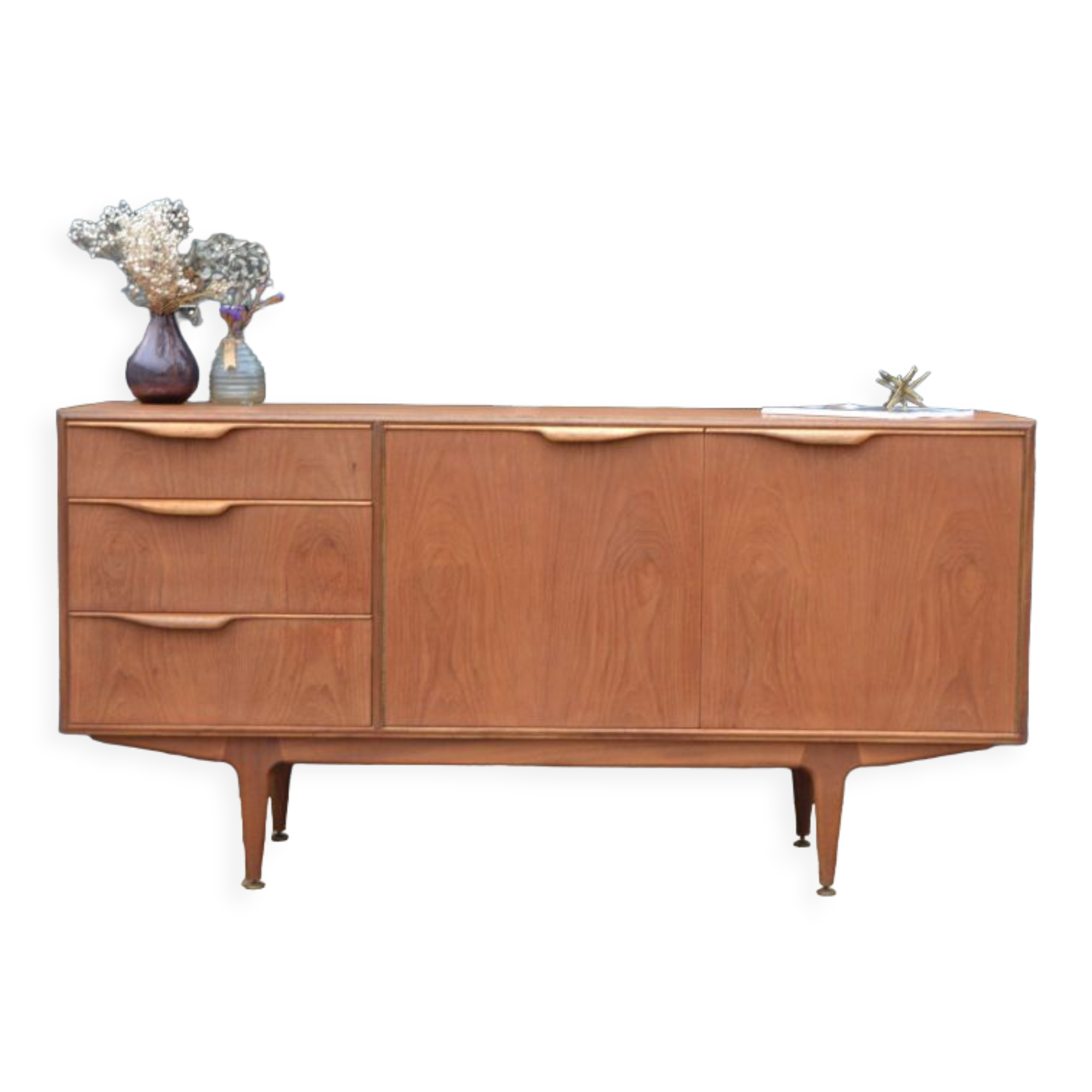 Scottish enfilade by McIntosh * 152 cm