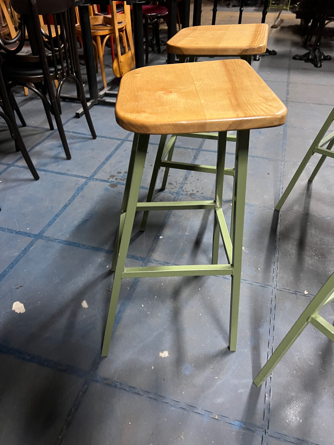 Set of 4 stools