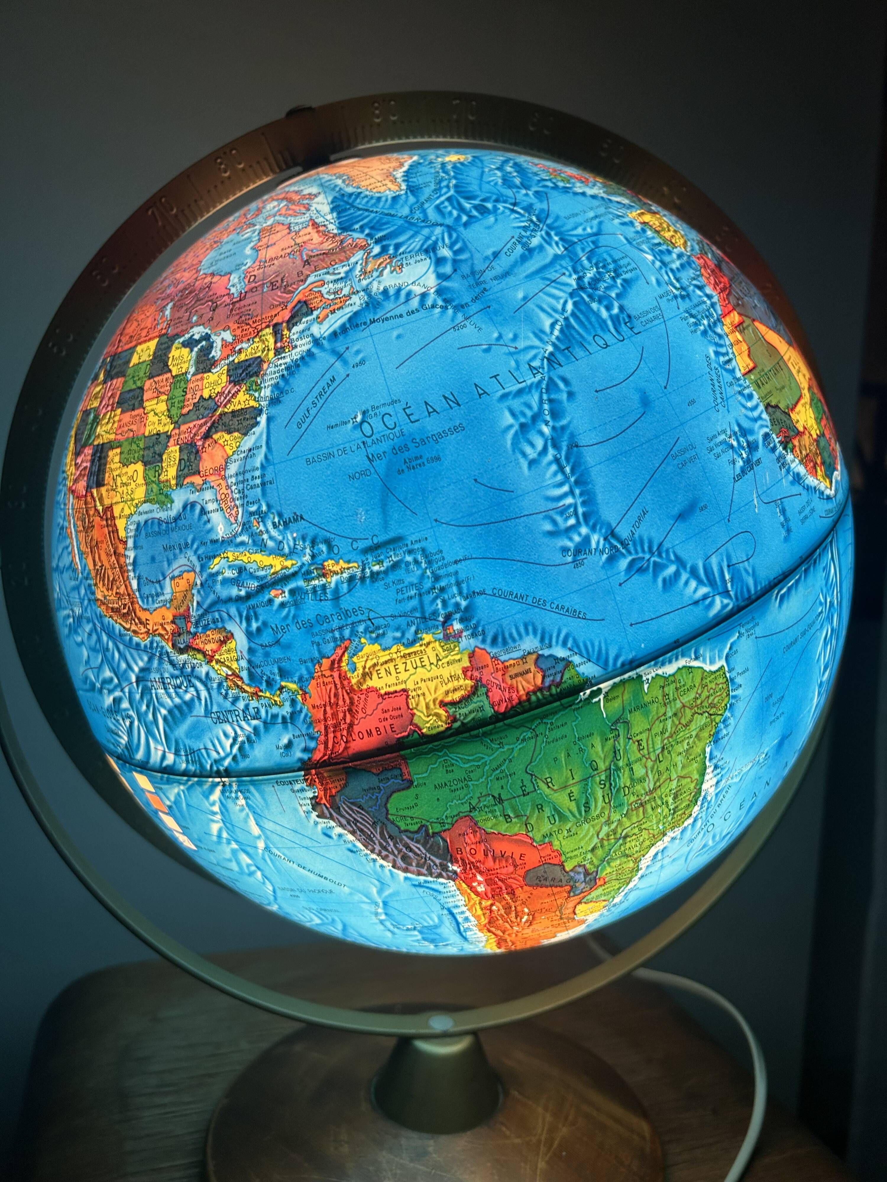 Illuminated Relief Globe – Scan-Globe Model 3Z Gyroscopic