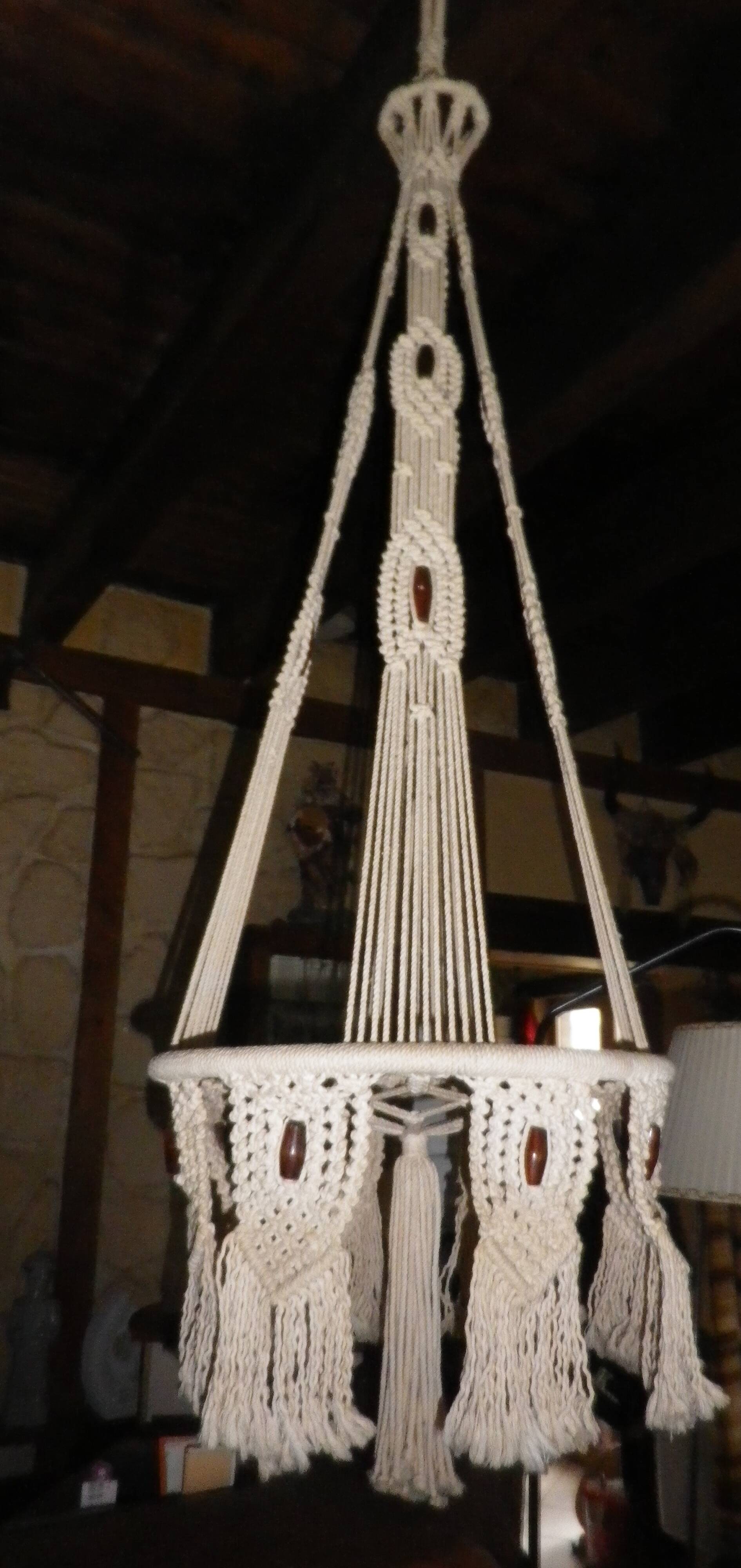 Macrame suspension