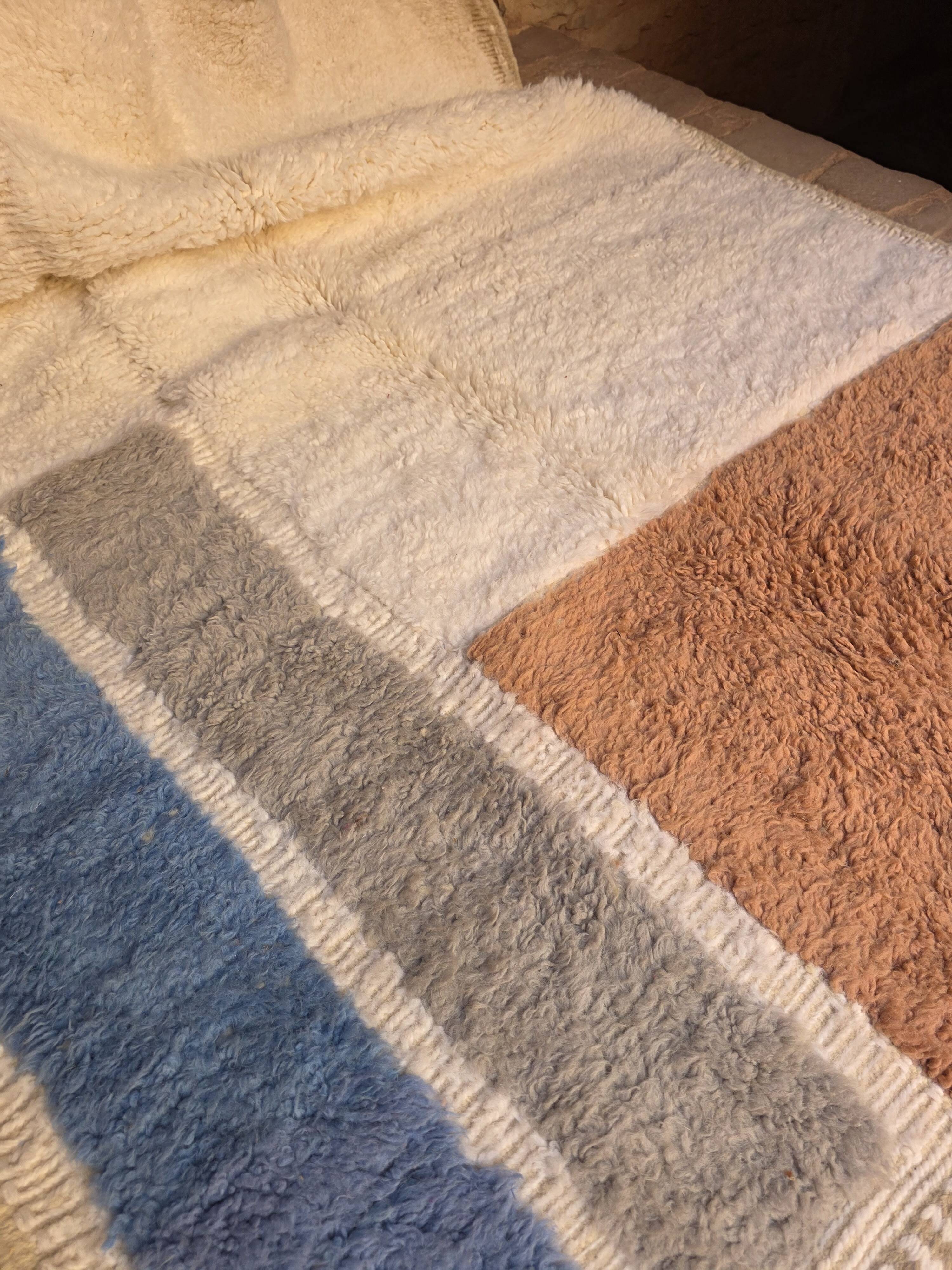 Ecru Beni Ourain rug 250 x 50 cm