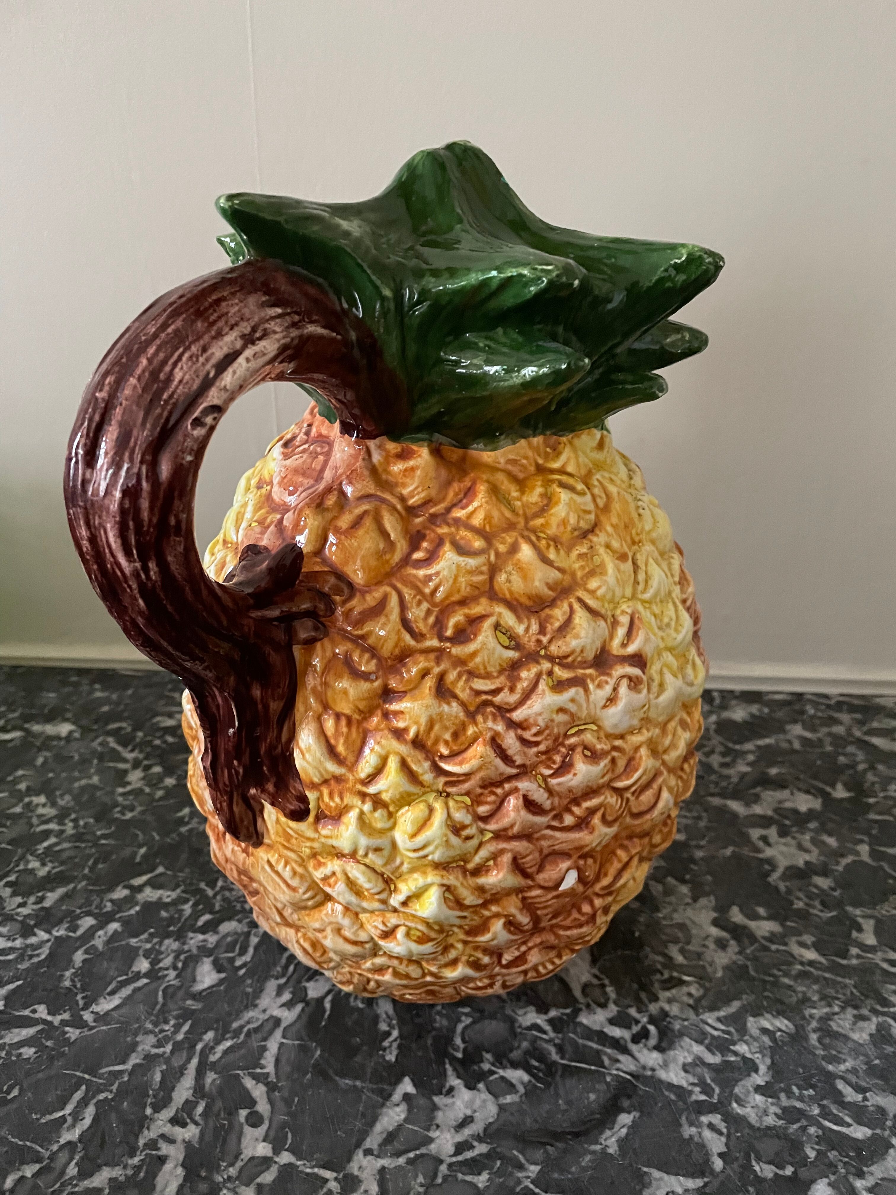 Pineapple slurry pitcher