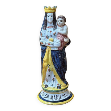 Saint Mary in Breton faience from the late 19th century.