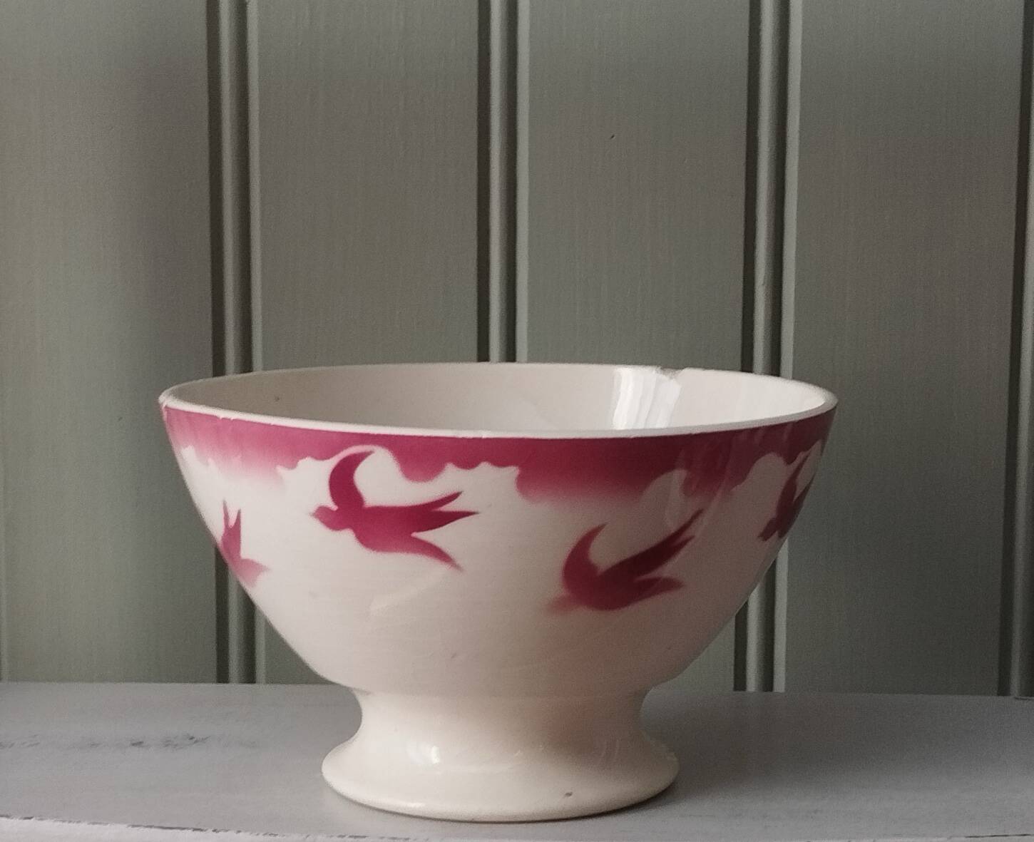Badonviller earthenware bowl "Swallows"