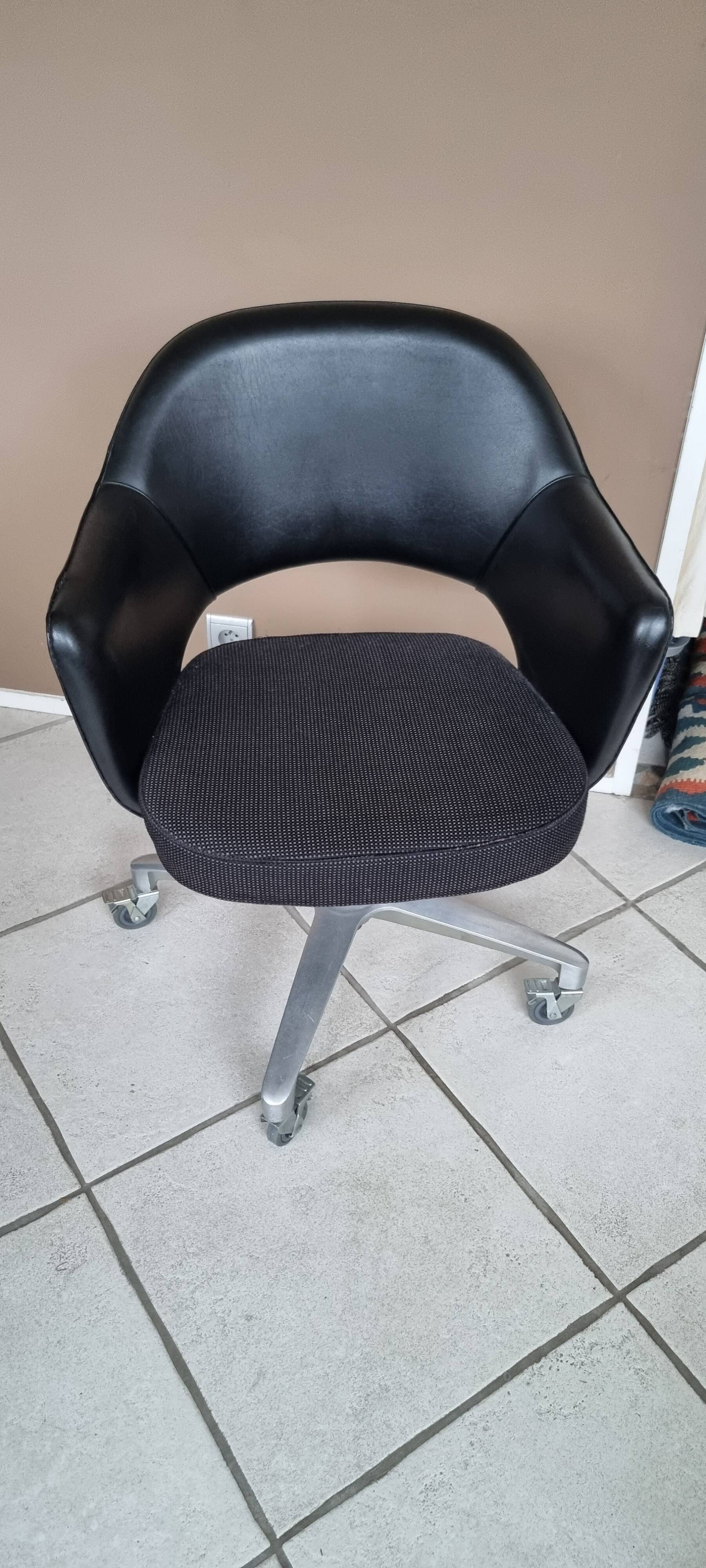 Office chair with swivel and reclining wheels by Eero Saarinen for Knoll