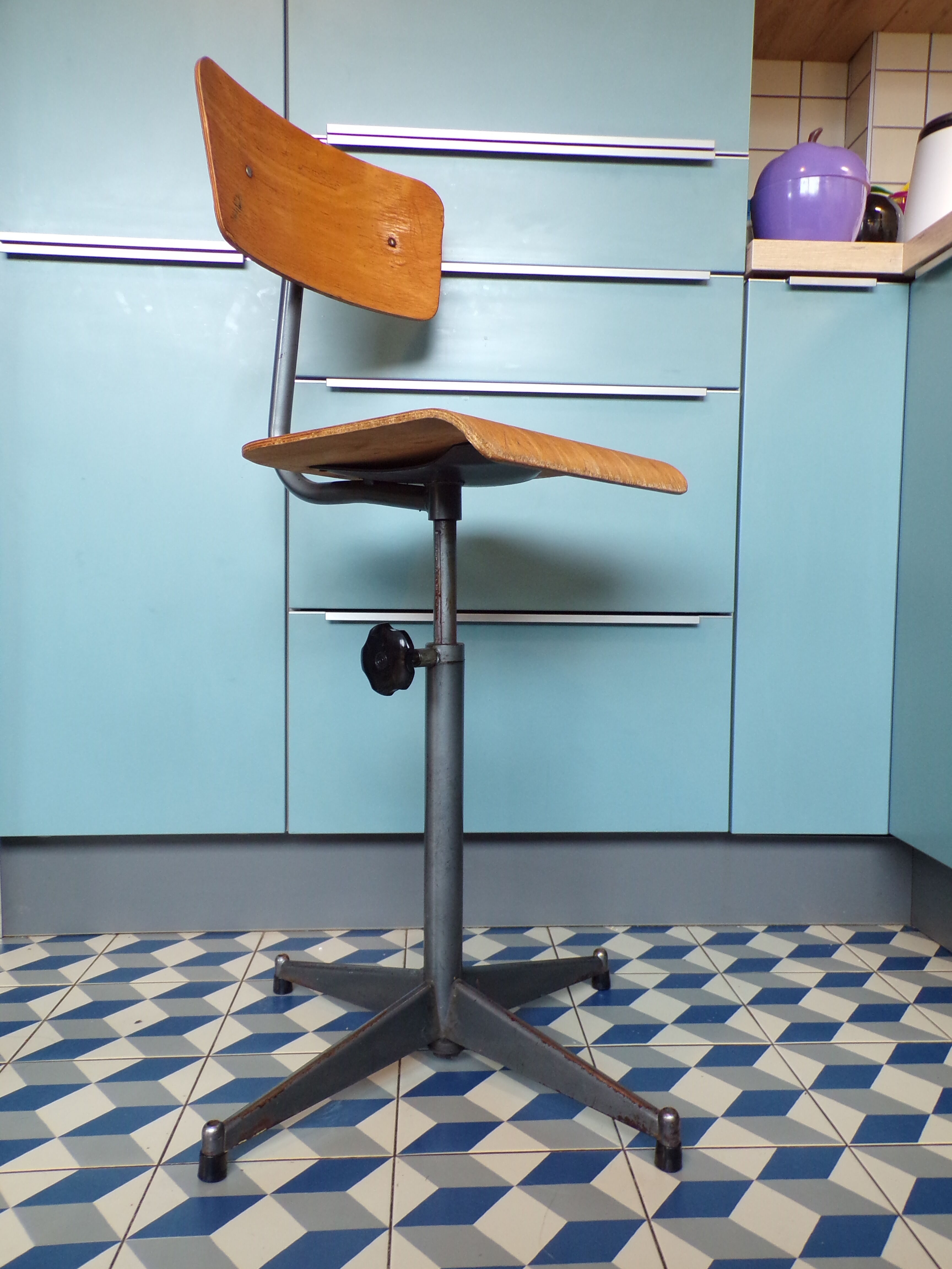 Former high workshop chair
