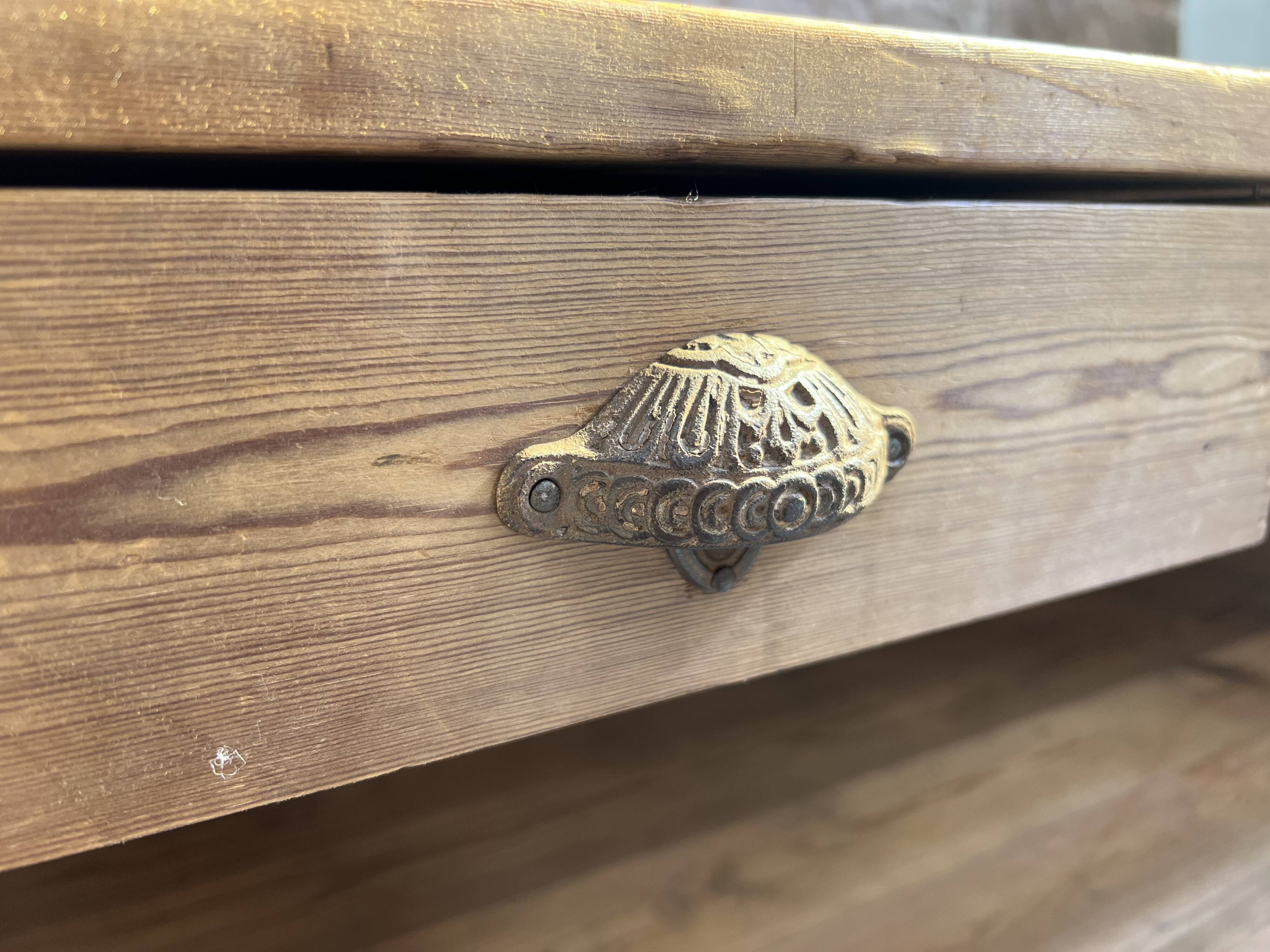 Patinated countertop