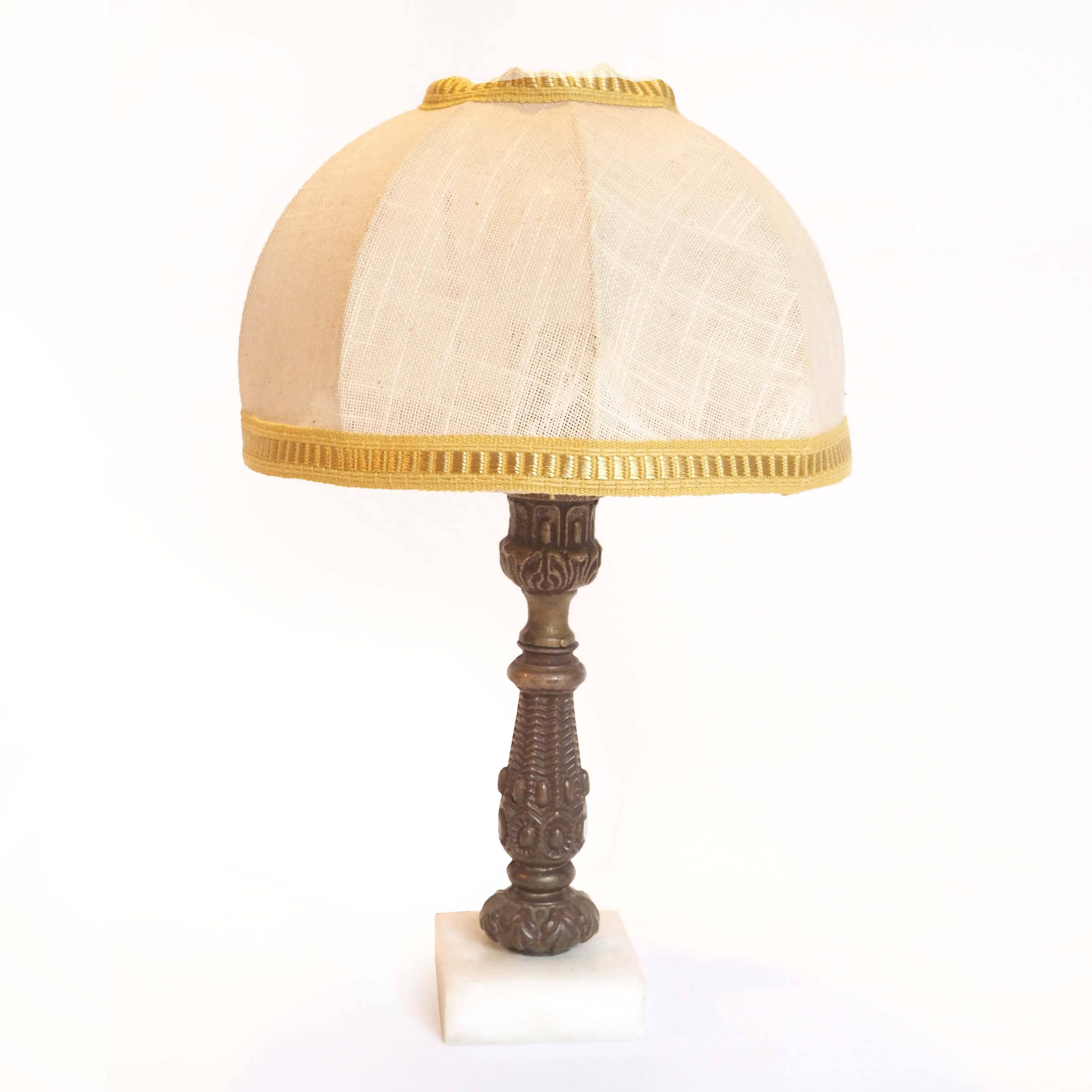 Small bronze foot lamp