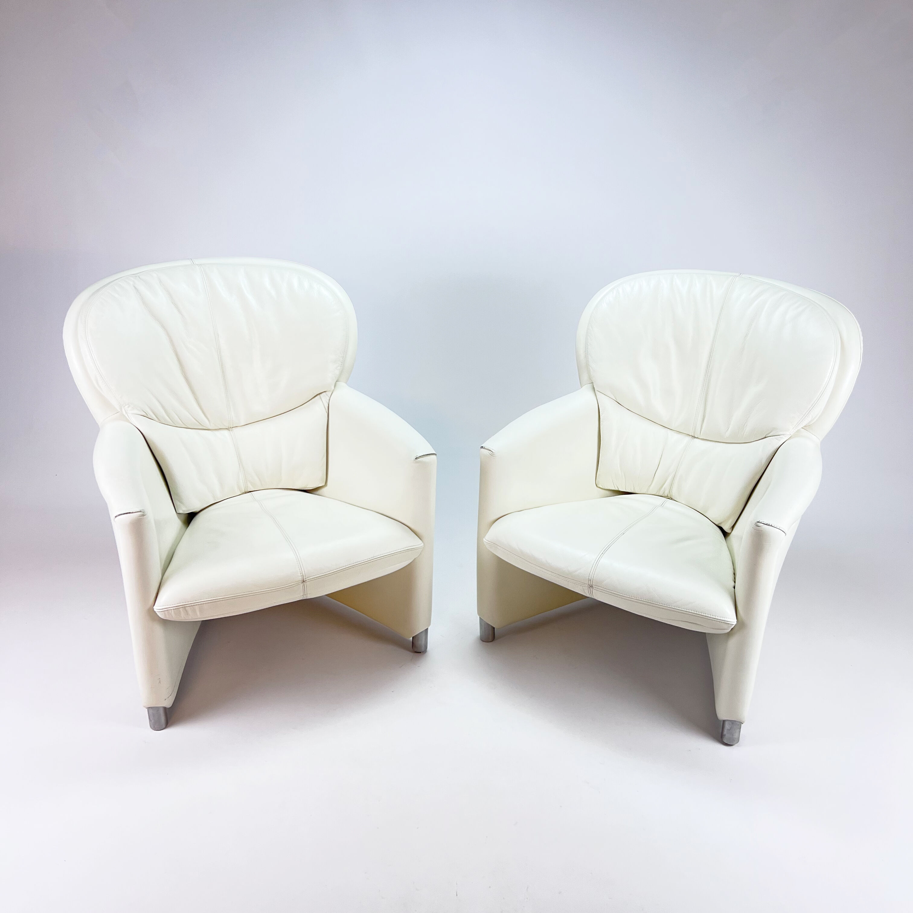 Set of 2 white leolux excalibur by jan armgardt, 1990s