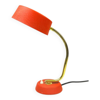 superbe lampe de bureau rouge feu et laiton du milieu du siècle par Cosack Allemagne vers 1950