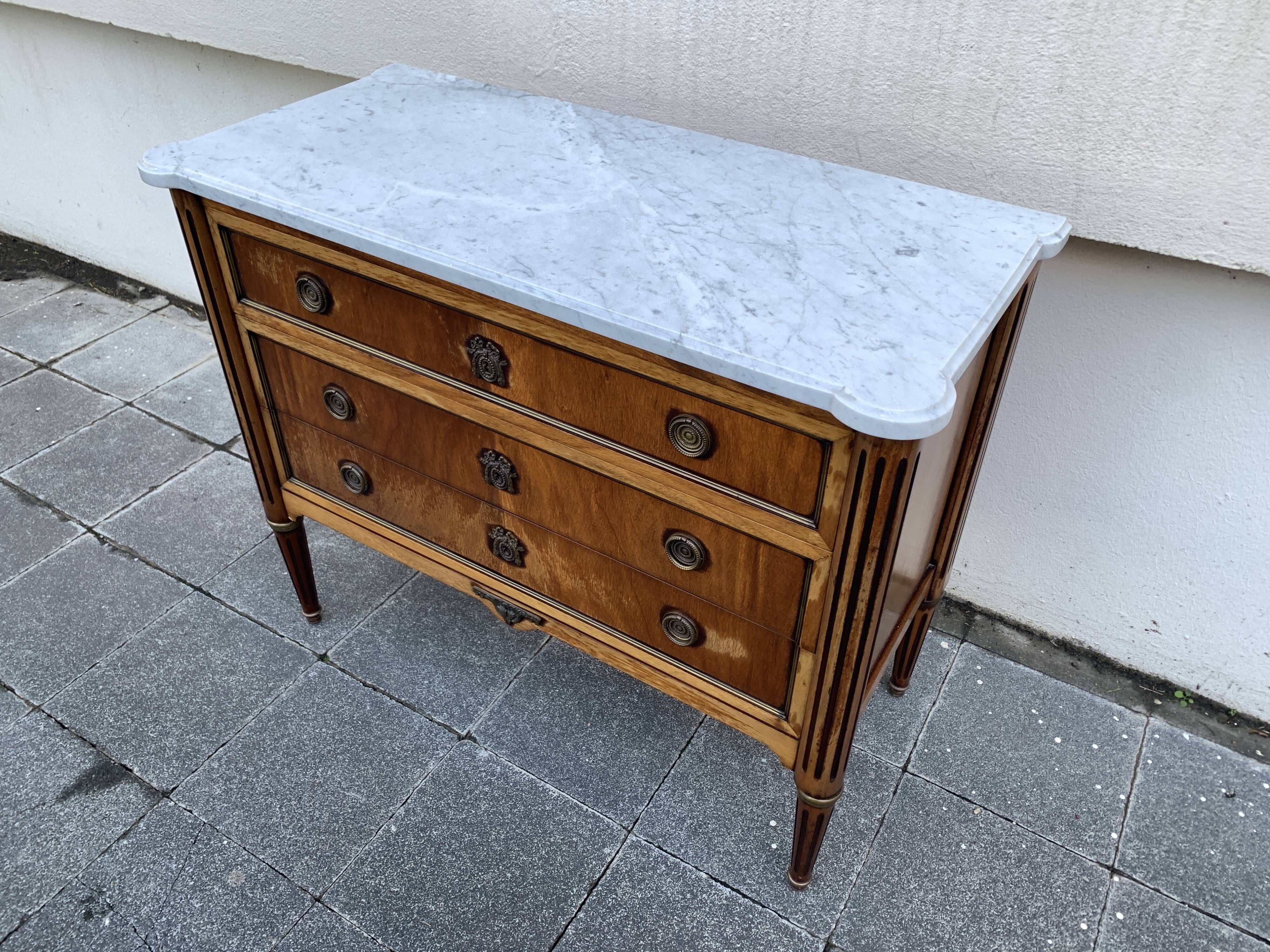 Louis XVI style solid wood chest of drawers, 3 drawers, second half of the twentieth century