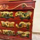 Cabinet bibliothéque Venitien style Louis XV en bois laqué