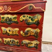 Cabinet bibliothéque Venitien style Louis XV en bois laqué