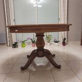 Louis Pjilippe cherry round table with 2 extensions