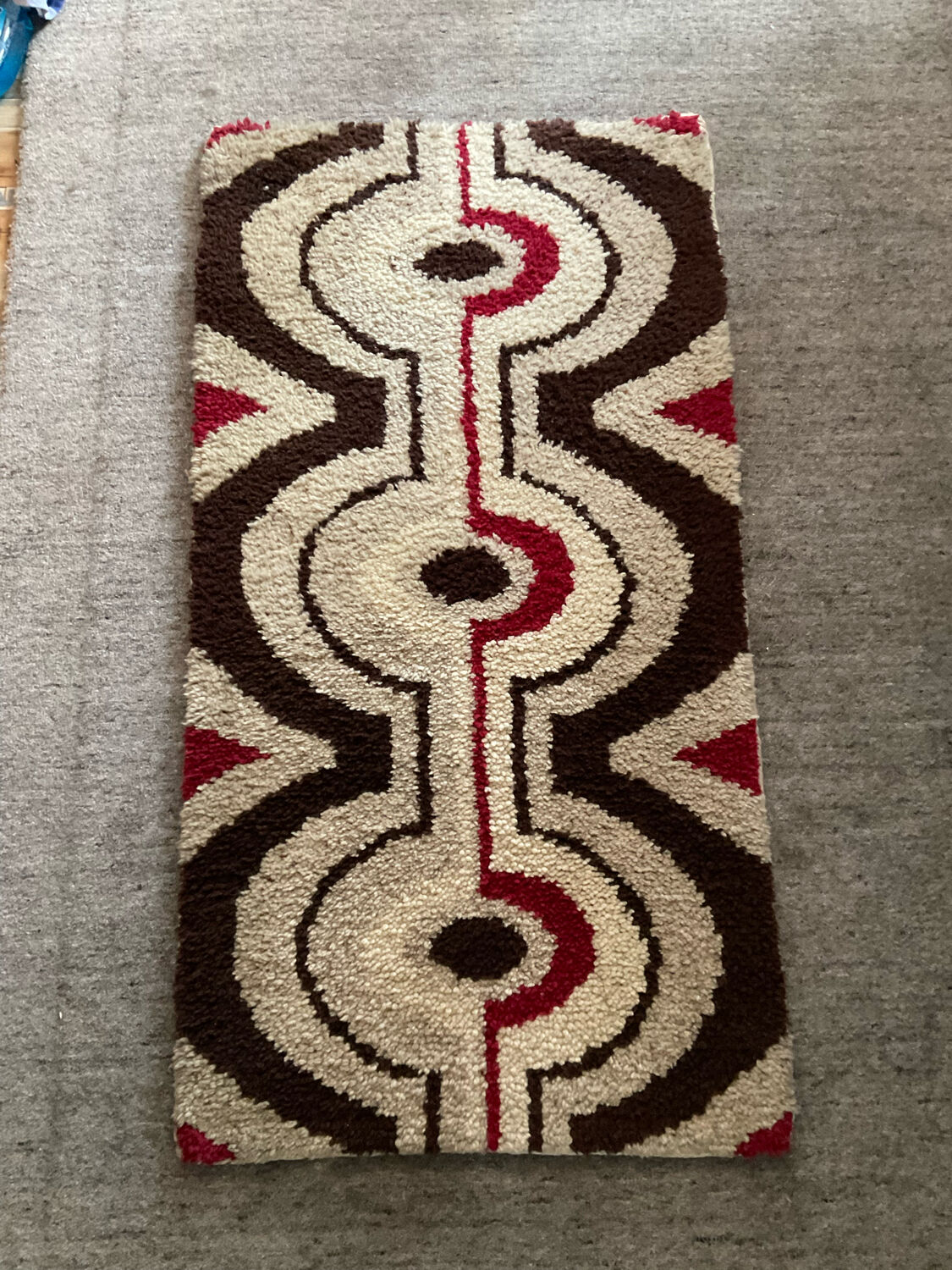 Wool rug 130x70 from the 70s