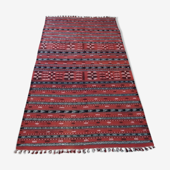 Tapis marocain rouge en laine fait à la main - 220x120cm