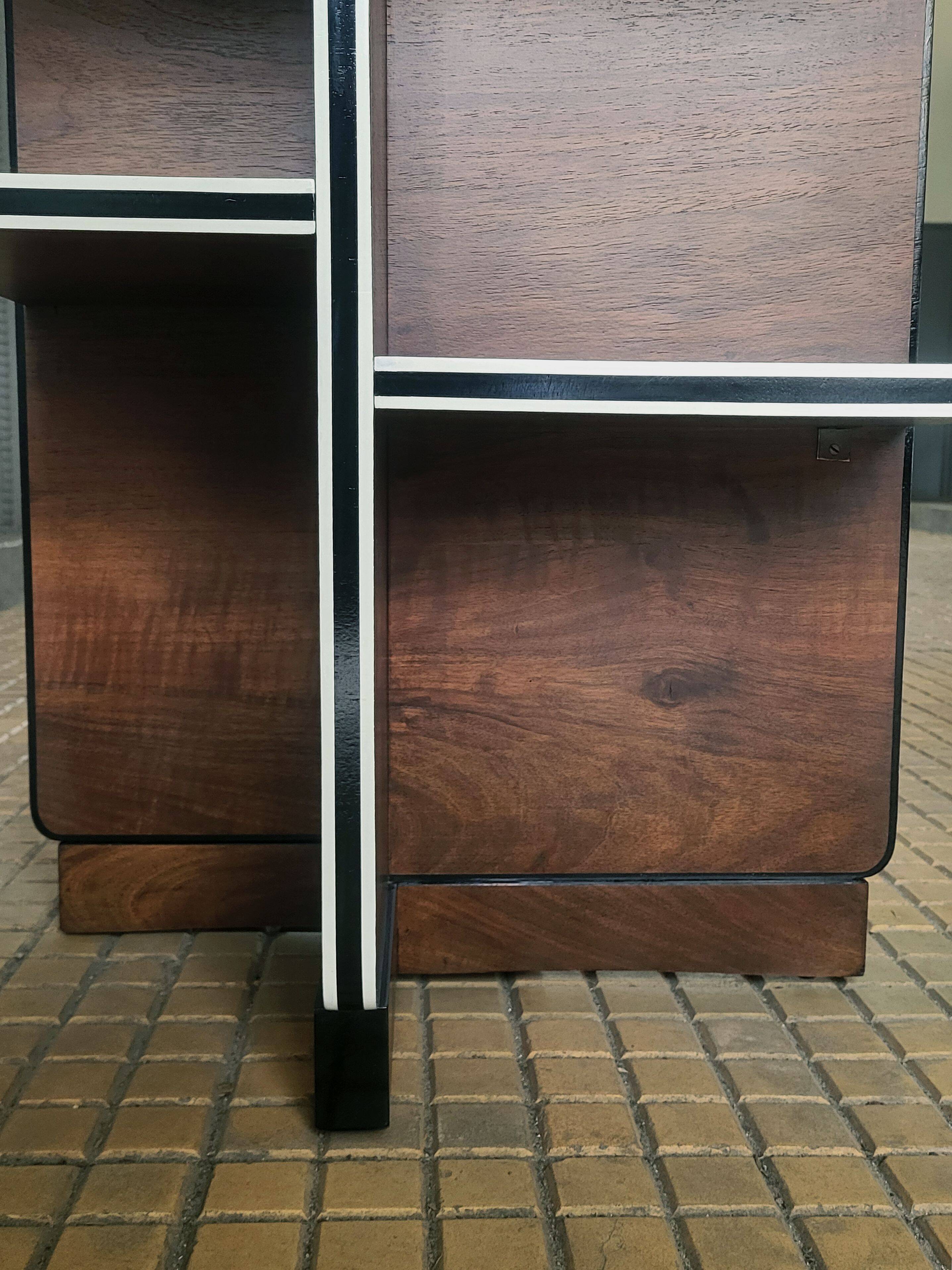 Art Deco coffee table by Waring & Gillow, 1930s, walnut, burr walnut top