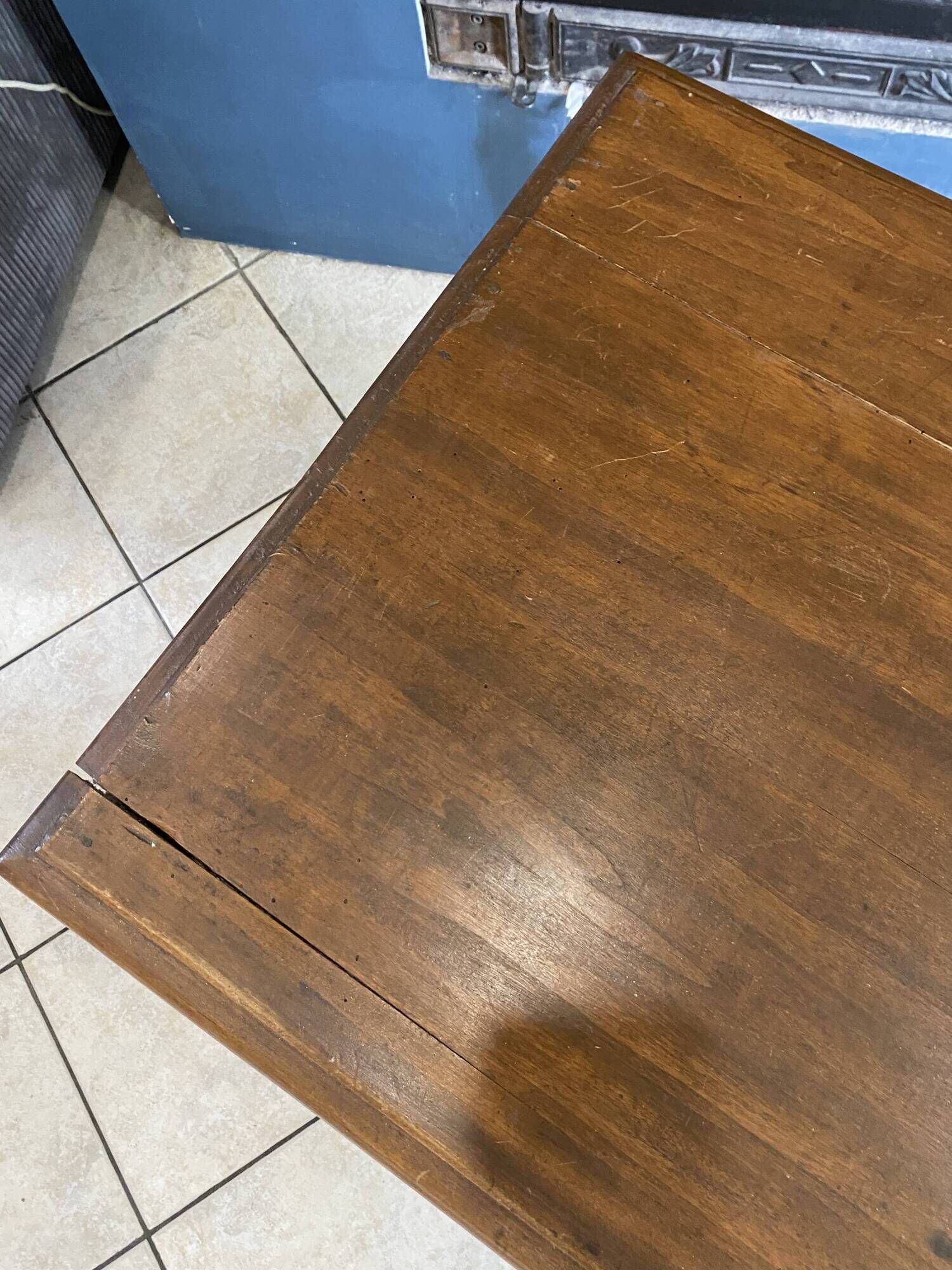 Desk with a large solid oak drawer from 1950, 78x58cm.