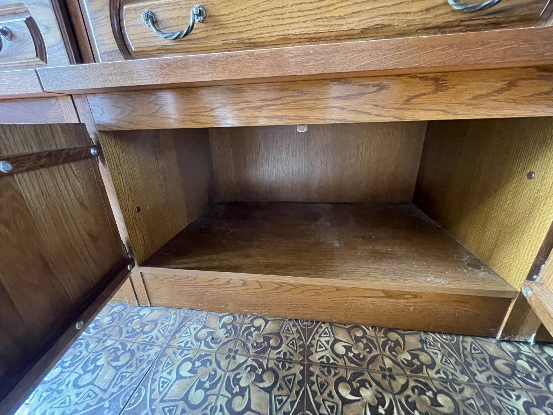 Vintage oak modular wall unit – 3 pieces with display cabinet