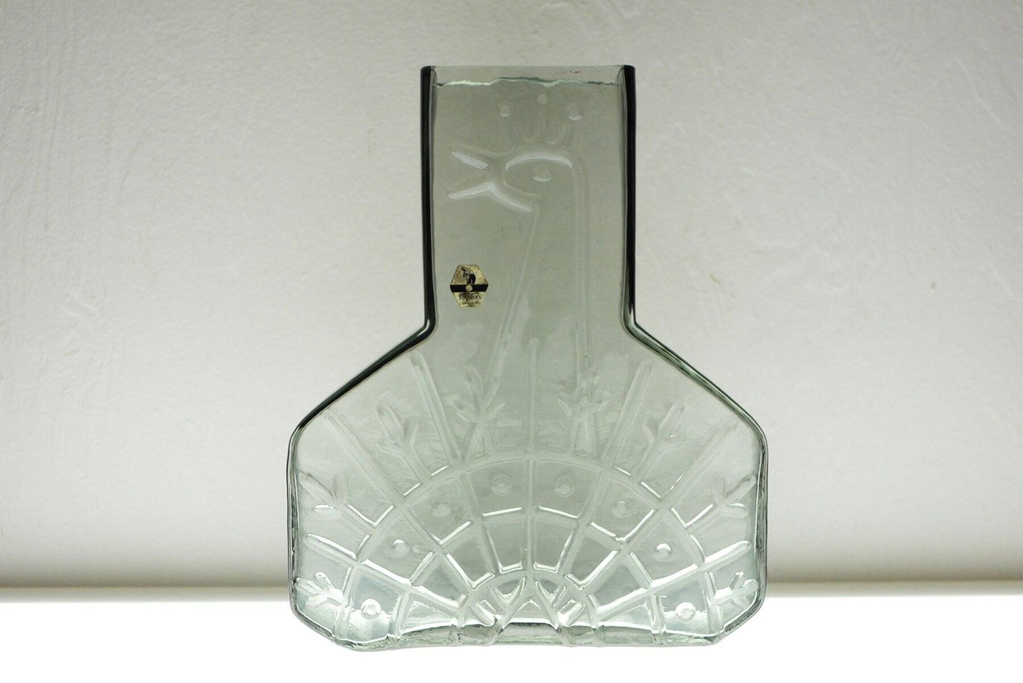 Mid-century Scandinavian modern art glass vase by Wiktor Berndt for Flygsfors, Sweden