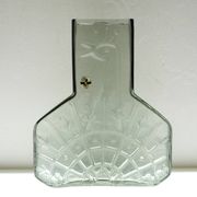 Mid-century Scandinavian modern art glass vase by Wiktor Berndt for Flygsfors, Sweden