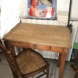 Table d'appoint ou bureau