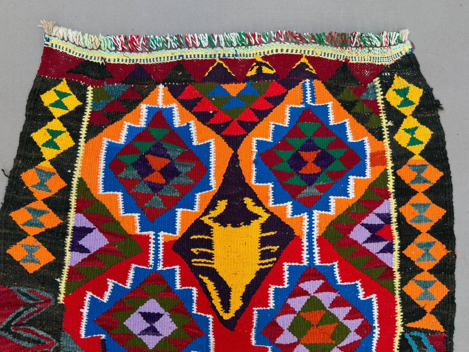 Turkish kilim runner 295x90 cm, vintage kelim rug, eagles and scorpions 2513