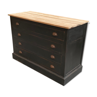Chest of drawers early twentieth century