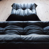 Set Togo leather black model designed by Michel Ducaroy 1973
