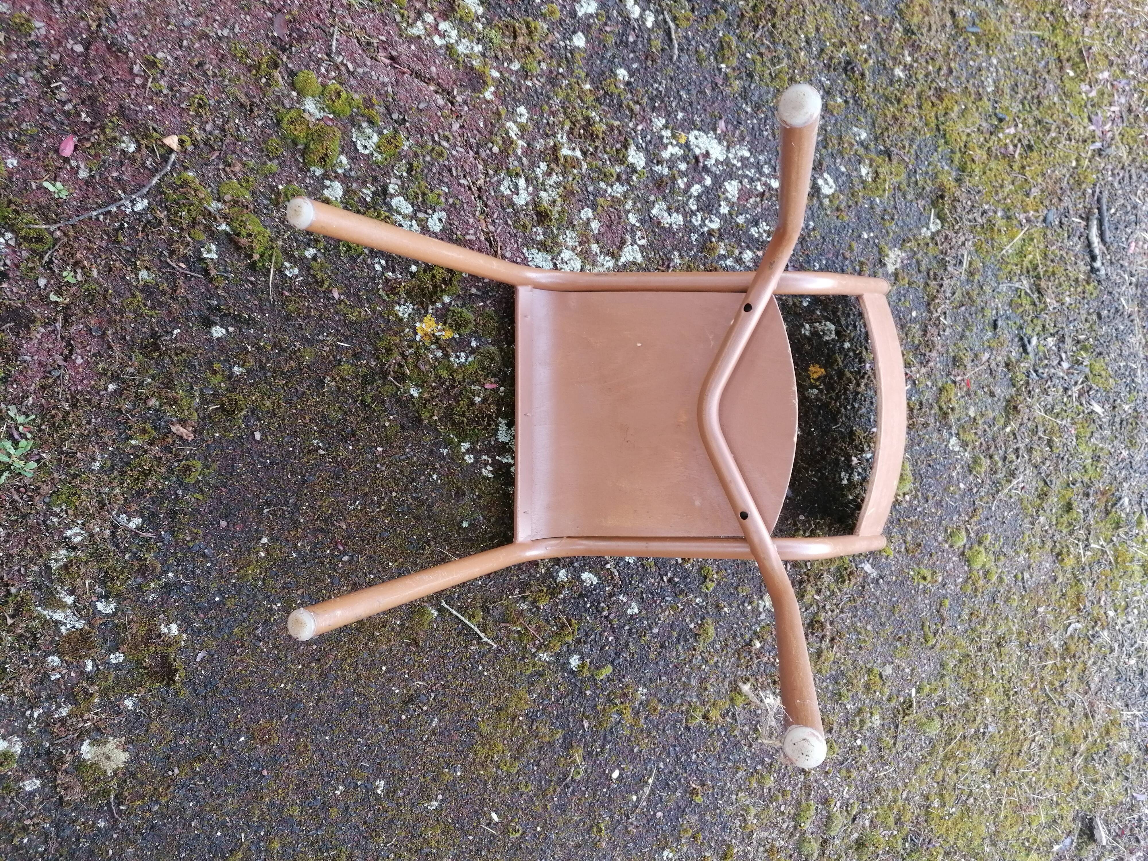Lot 10 chaises d'école