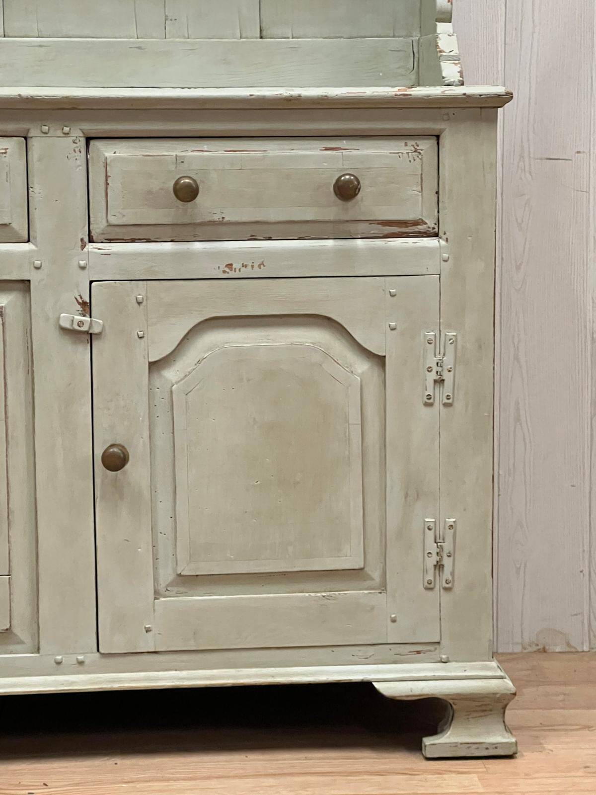 Sideboard / cupboard