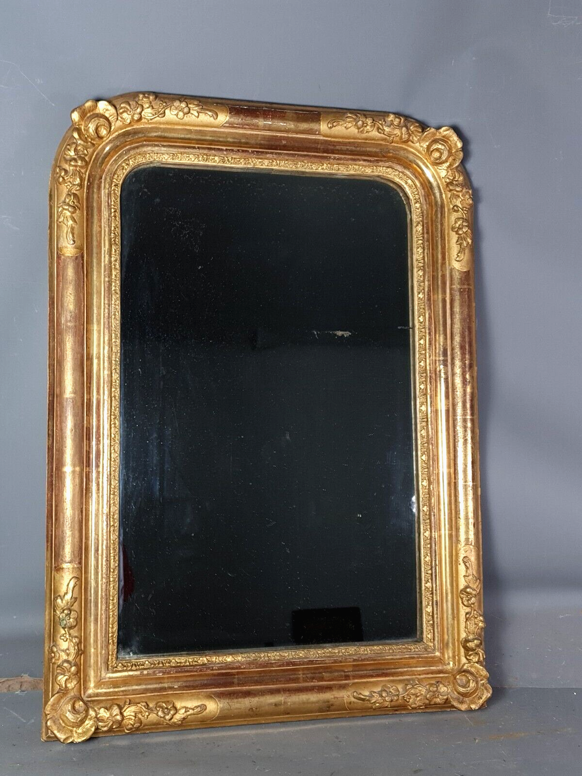 Mirror nineteenth century frame with doucine wood and stucco gilding gold leaf 75x56 cm SB