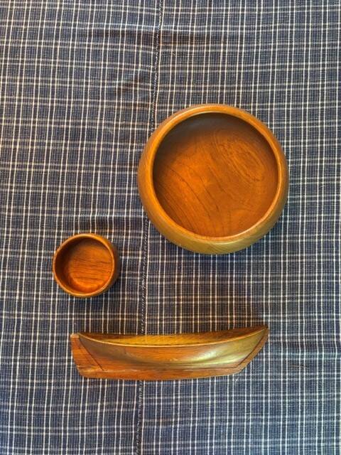 pair of teak dishes and boat shell in beech - Sweden 1950s/60s
