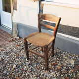 Ancienne chaise d’enfant en paille tressée