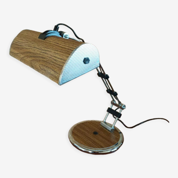 Desk lamp