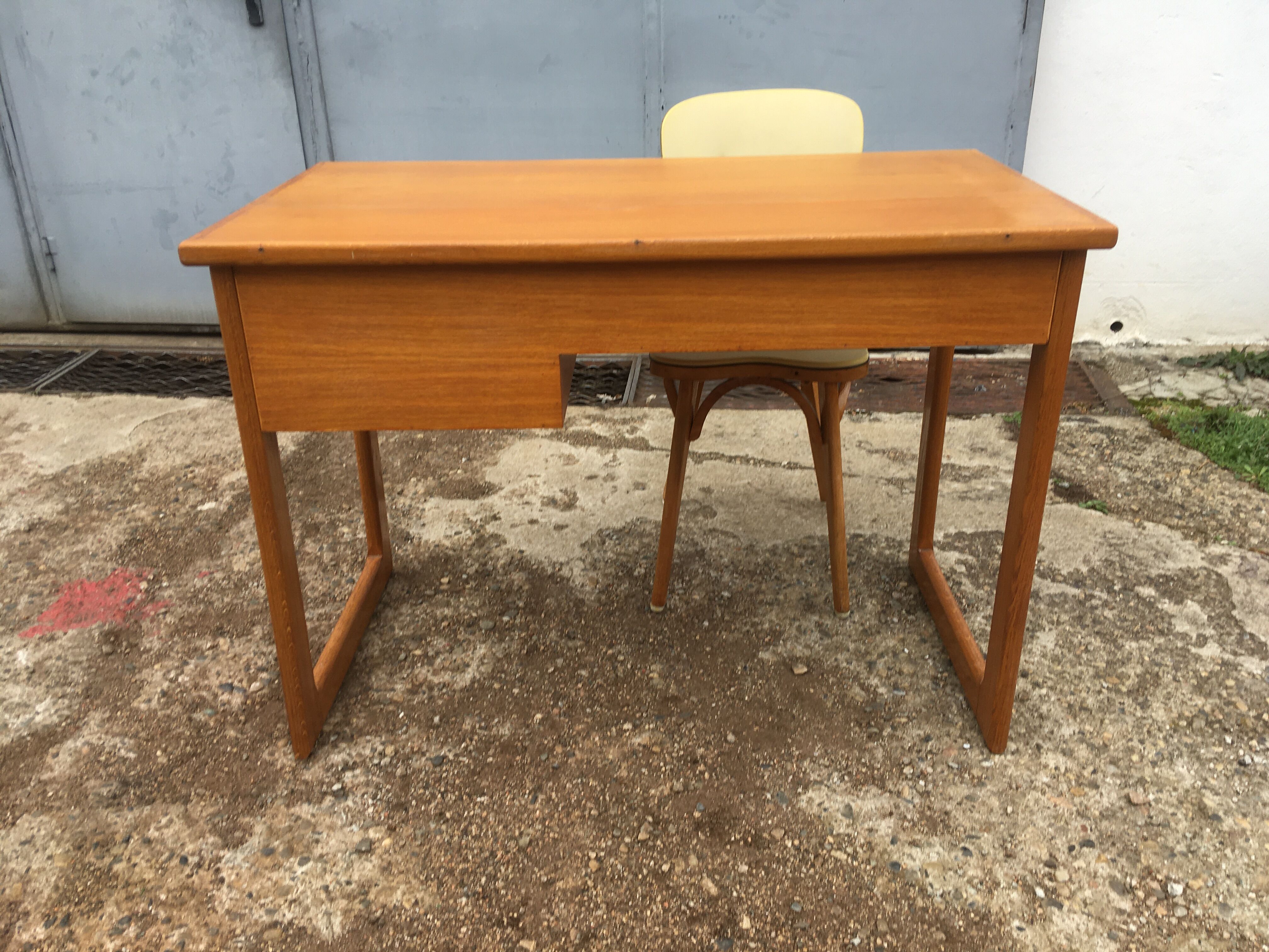 Vintage desk with Scandinavian-style wooden sled feet