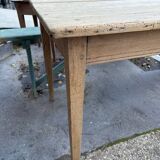 Farm table