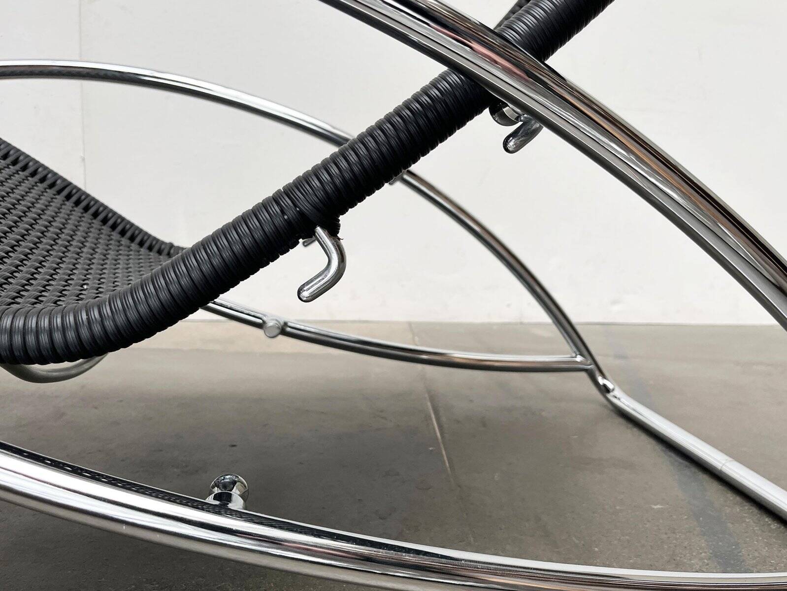 Vintage chaise longue model S 828 in tubular steel by Torben Skov for Thonet, 1980s.