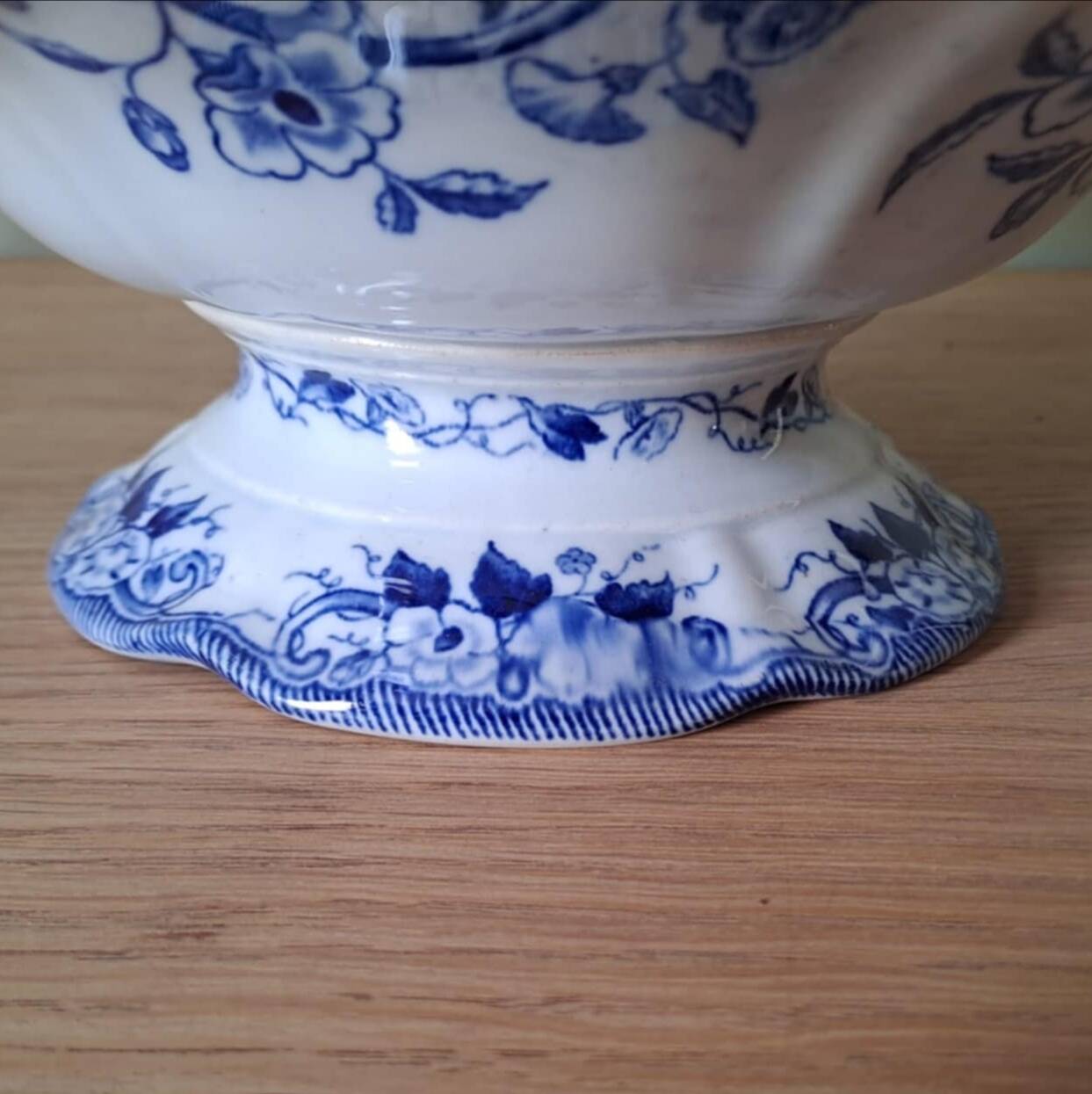 Fruit bowl in Creil Montereau ironstone