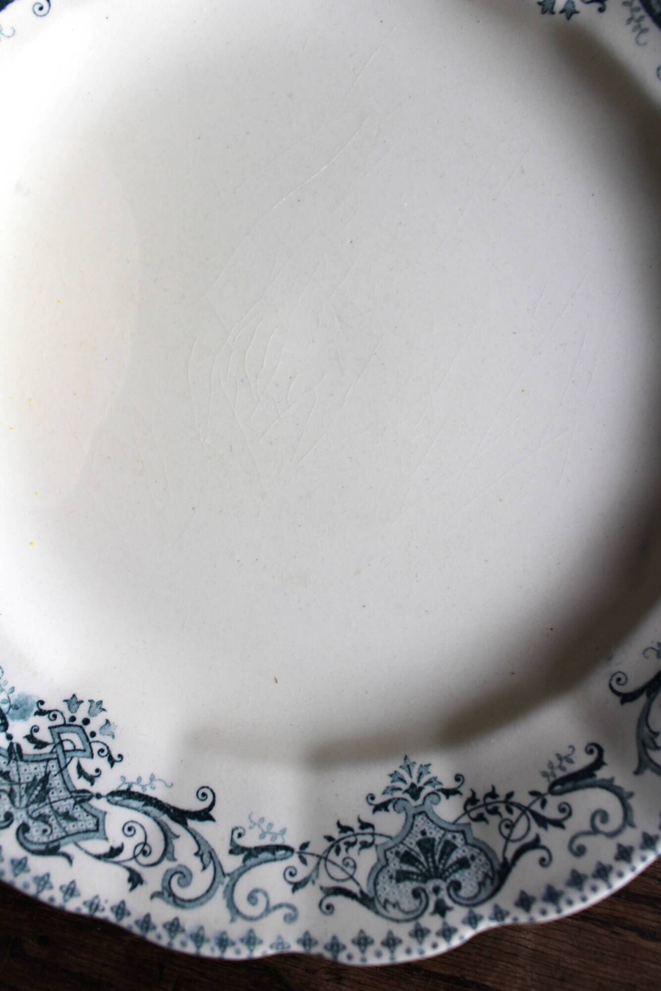 A set of 6 flat plates Terre de Fer Bleu Verdun HBC.