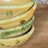 Set of 4 bowls and 1 dish