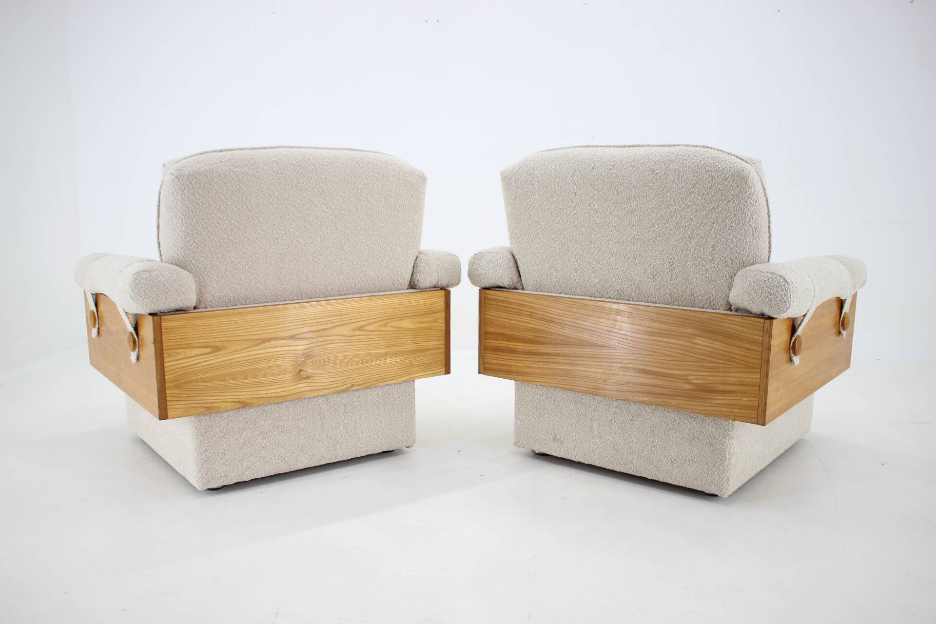 Paire de fauteuils années 1970 en tissu boucle, tchécoslovaquie