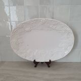 Large serving dish in white Barbotine