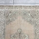 Petit grand tapis floral vintage
