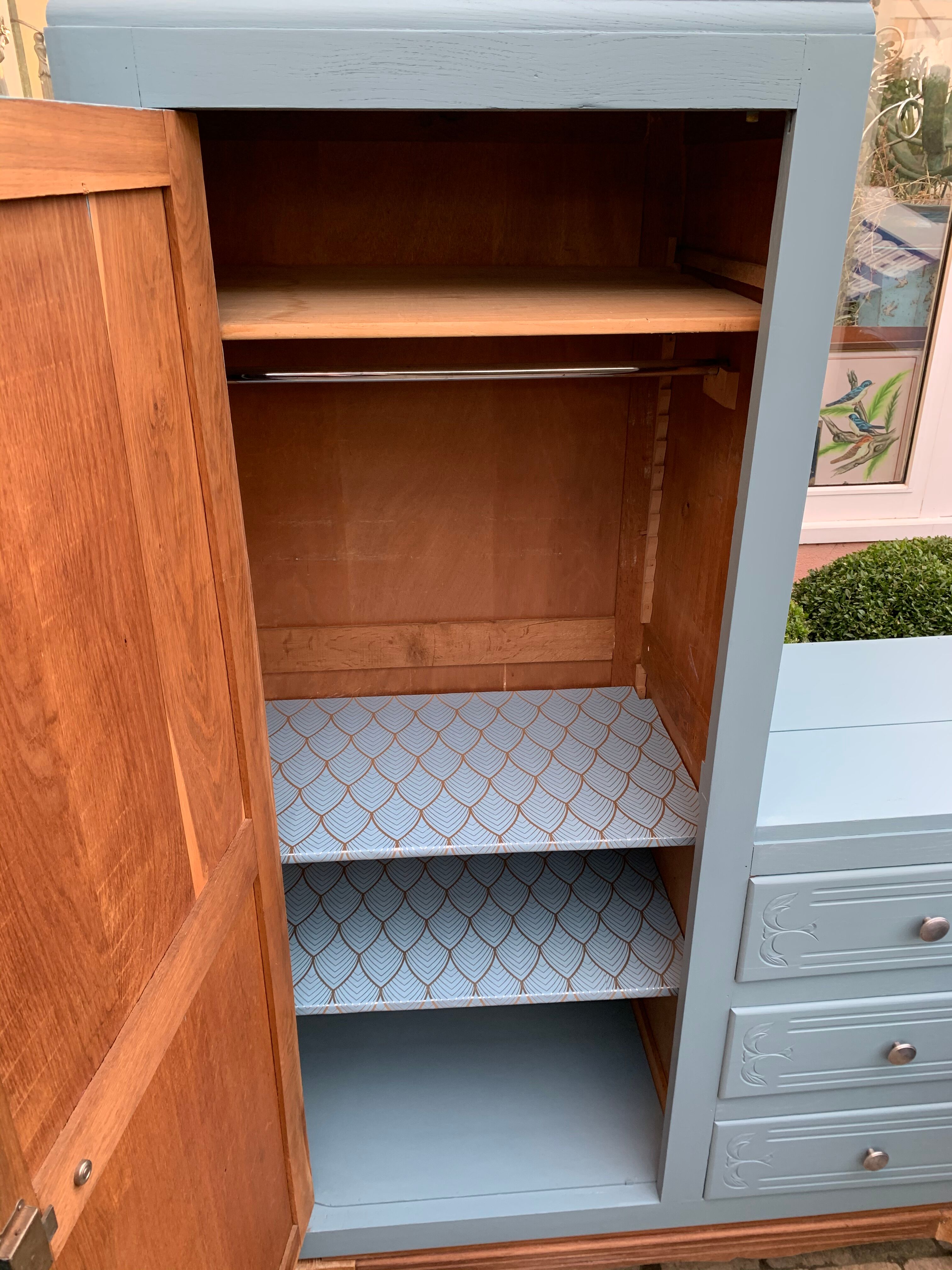 Asymmetrical Parisian wardrobe