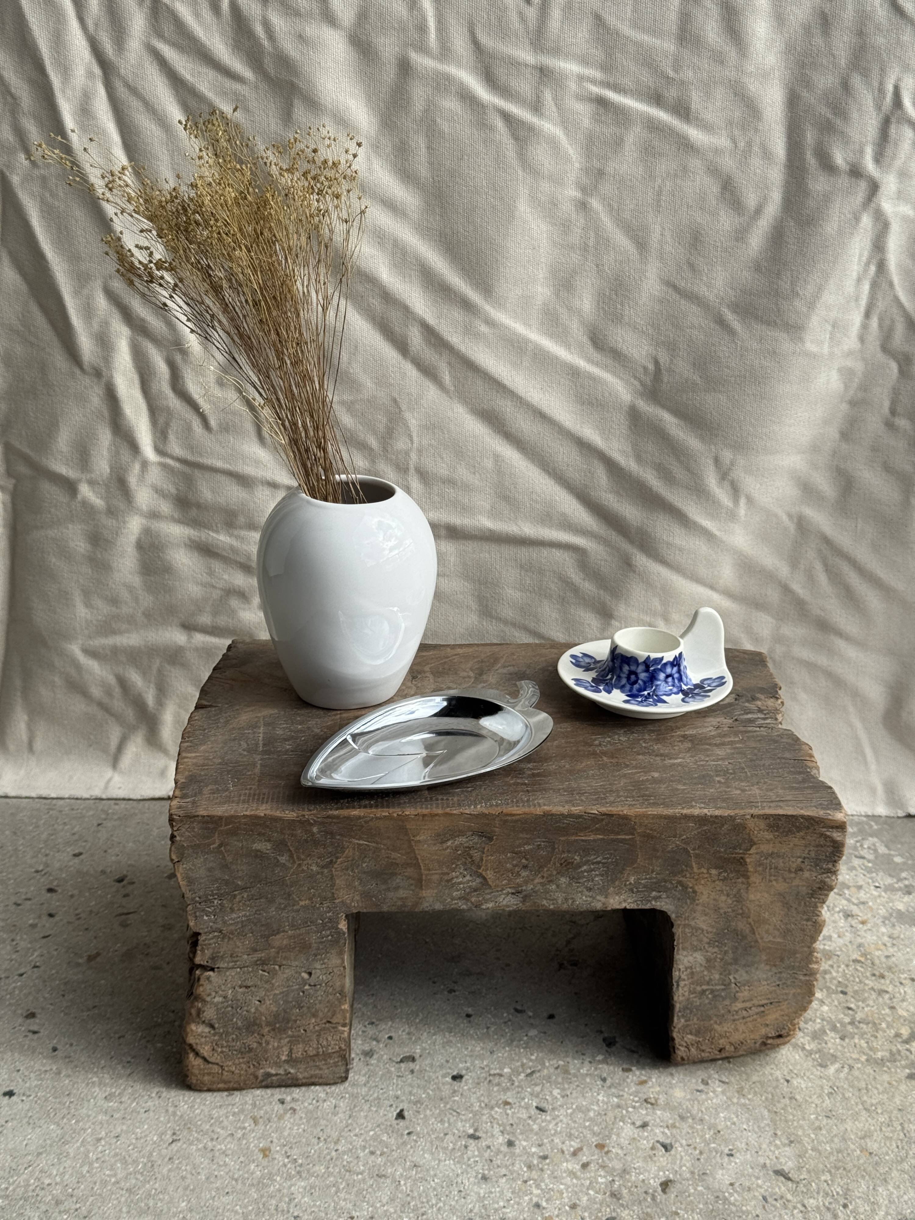 Vintage blue and white hand-held egg cup Poland D13